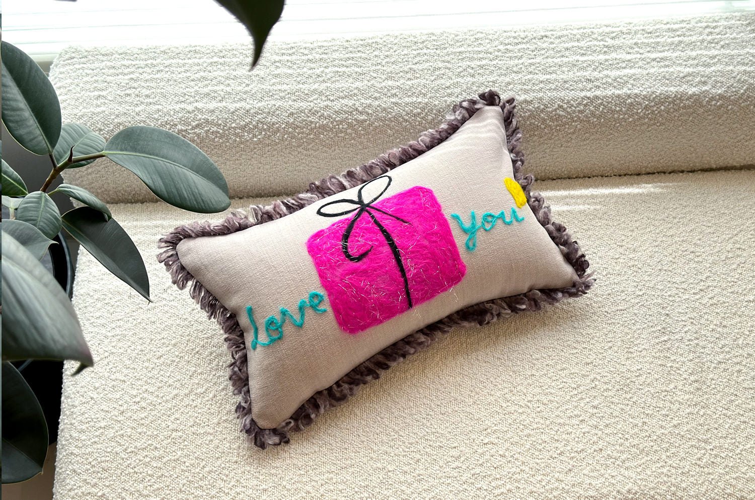 The ROMO 癒されレタードメッセージクッション(Present) ハンドメイド 49(53)×29(33)cm 中材付 - HOUSE OF JAPAN Shop