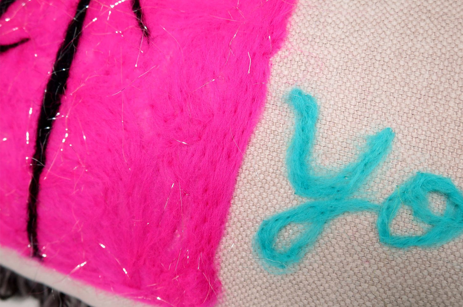 The ROMO 癒されレタードメッセージクッション(Present) ハンドメイド 49(53)×29(33)cm 中材付 - HOUSE OF JAPAN Shop