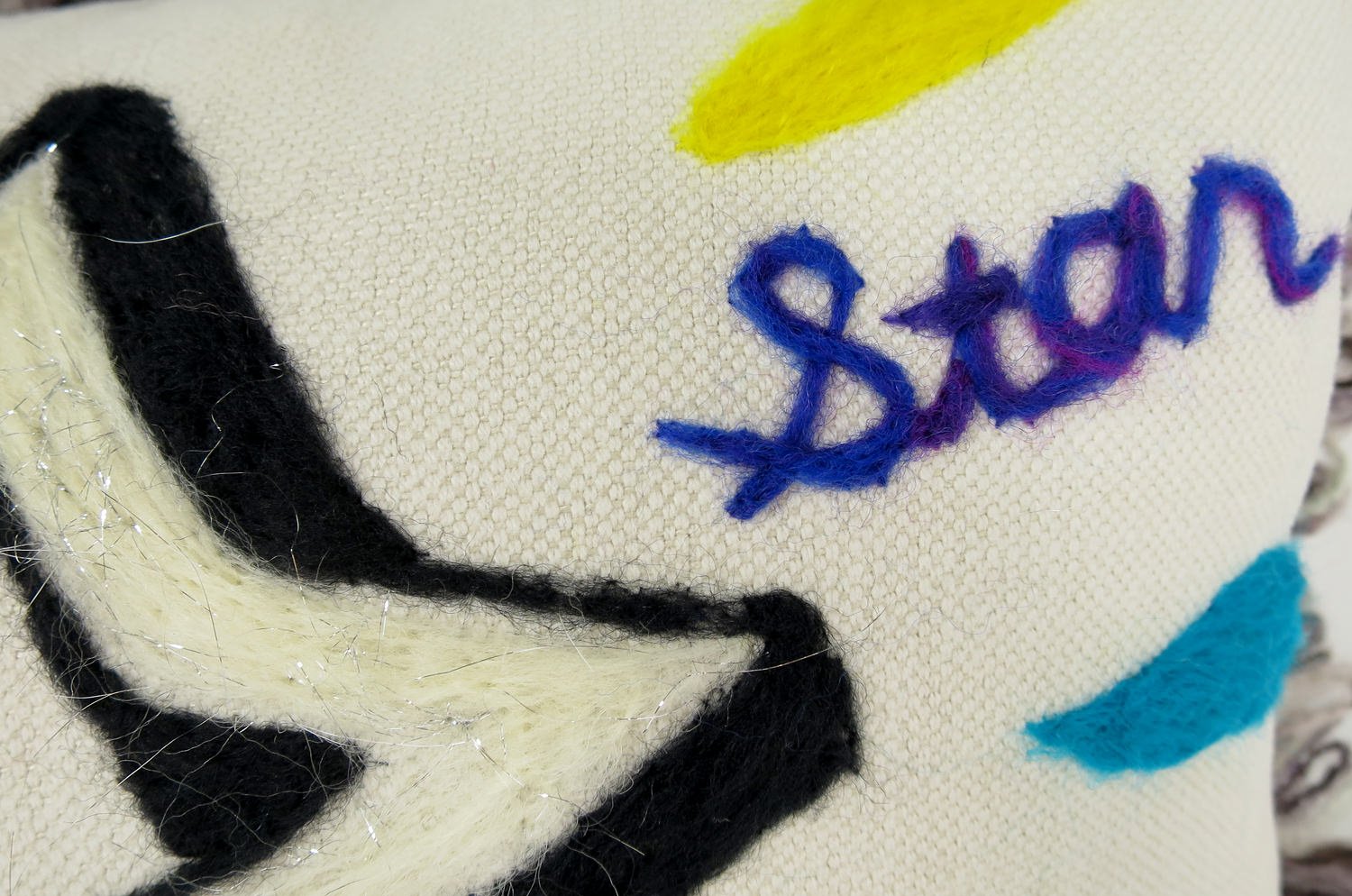 The ROMO 癒されレタードメッセージクッション(star) ハンドメイド 38(44)×28(34)cm 中材付 - HOUSE OF JAPAN Shop