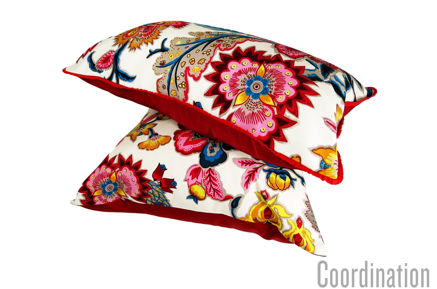 The ROMY ロミー オリエンタルフラワー クッションカバー (ホワイトレッド) 45×45cm - HOUSE OF JAPAN Shop