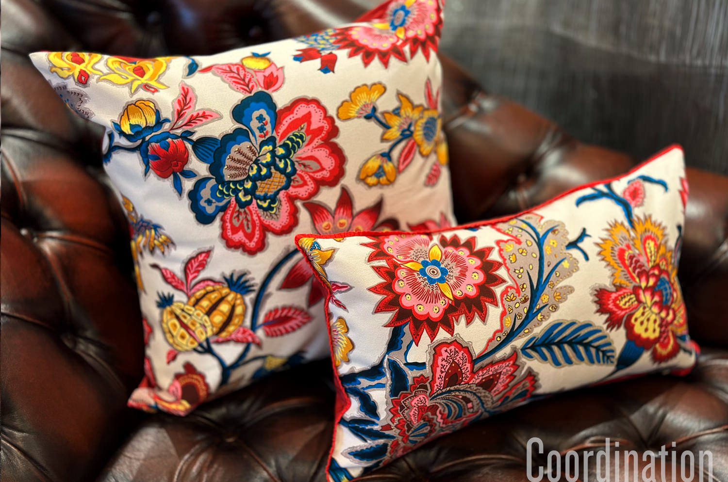 The ROMY ロミー オリエンタルフラワー クッションカバー (ホワイトレッド) 50×50cm - HOUSE OF JAPAN Shop