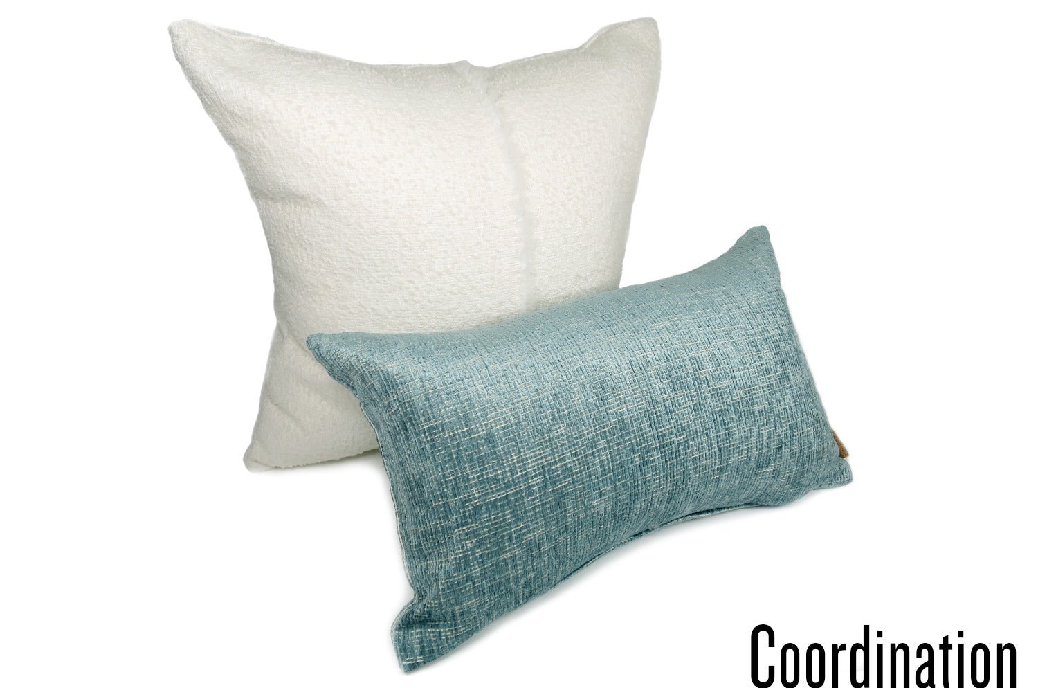 The ROUEN アルマーニカーザ ルーアン ジャカードベルベットクッション(スカイブルー) 50×30cm 中材付 - HOUSE OF JAPAN Shop