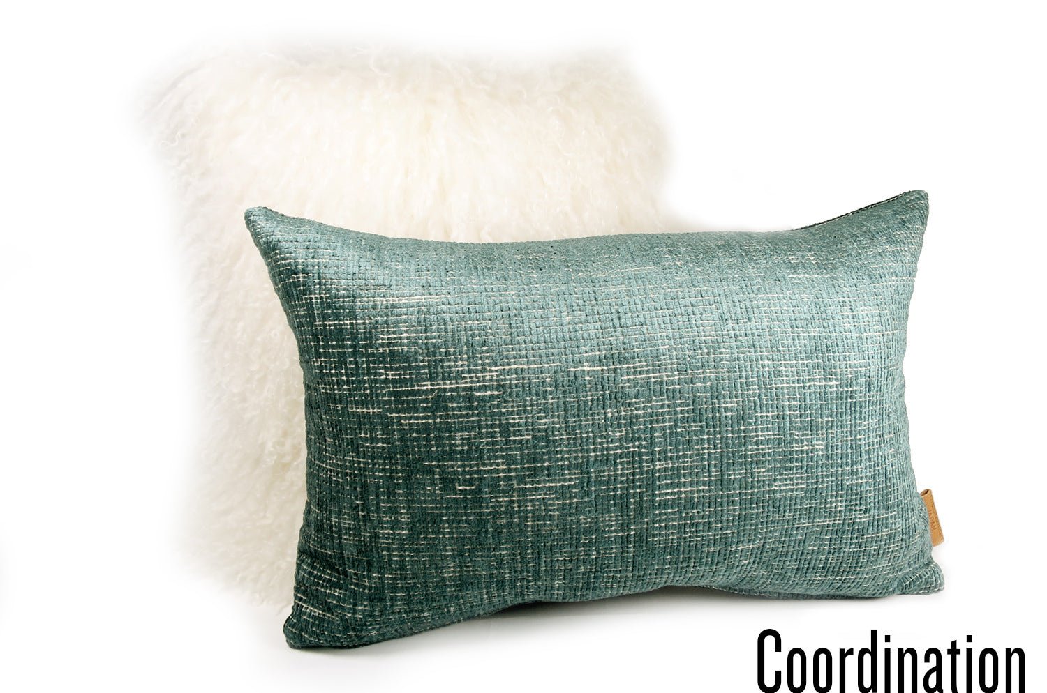 The ROUEN アルマーニカーザ ルーアン ジャカードベルベットクッション(VIRIDIAN) 45×30cm 中材付 - HOUSE OF JAPAN Shop