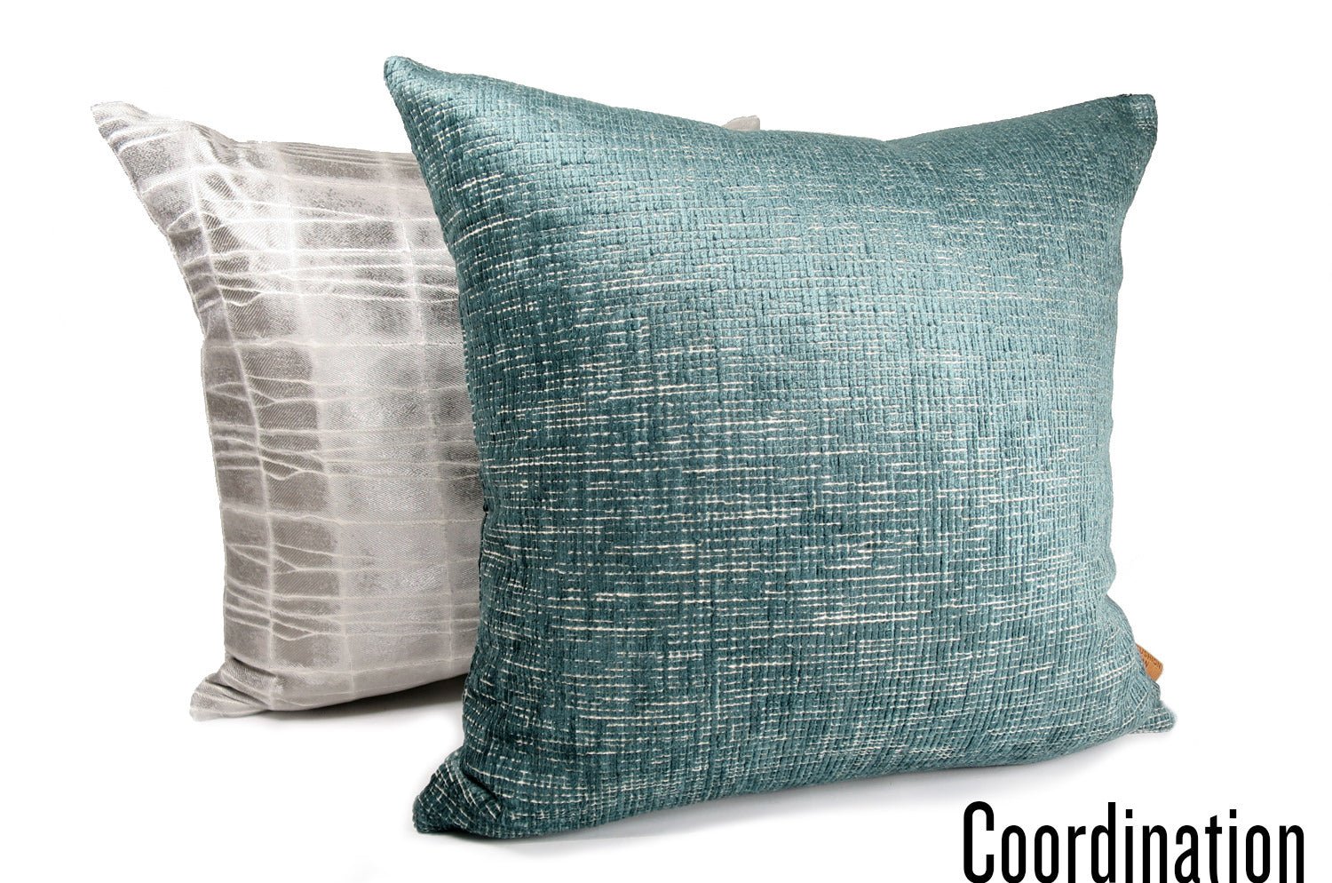 The ROUEN アルマーニカーザ ルーアン ジャカードベルベットクッションカバー(VIRIDIAN) 45×45cm - HOUSE OF JAPAN Shop