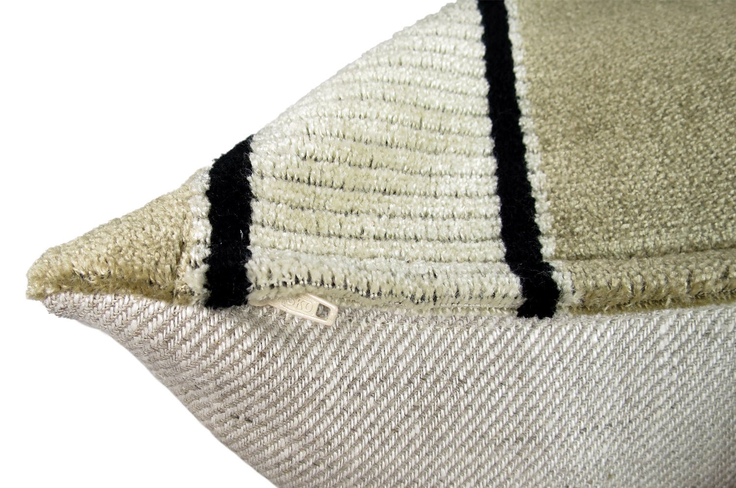 The Royal jacquard Stripe ロイヤルジャガードストライプクッション(NATUREL) 65×40cm 中材付 - HOUSE OF JAPAN Shop