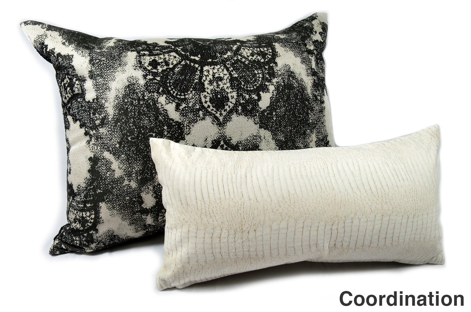 The RUBELLI/FIAMMETTA ダマスクDARKクッション イタリア製ファブリック 64×50cm 中材付 - HOUSE OF JAPAN Shop