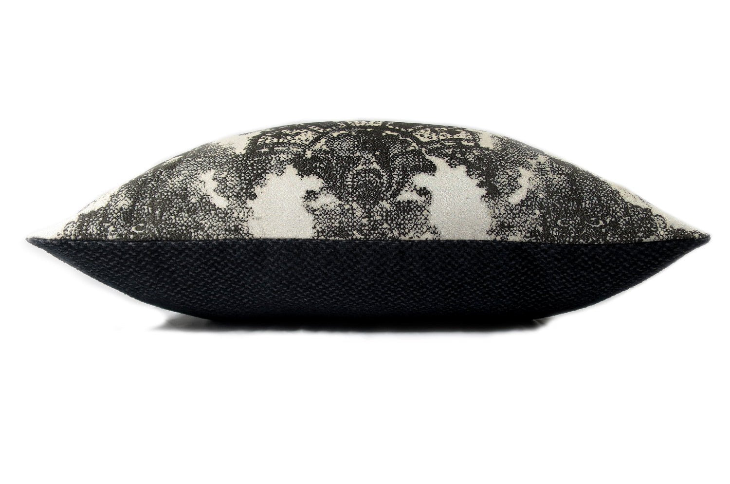 The RUBELLI/FIAMMETTA ダマスクDARKクッション イタリア製ファブリック 64×50cm 中材付 - HOUSE OF JAPAN Shop