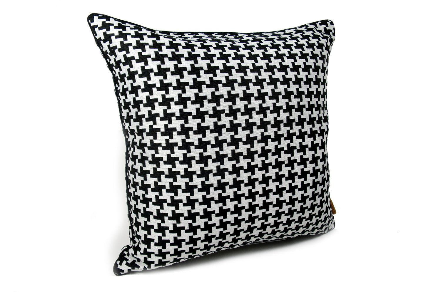 The Seamless Pattern シームレス千鳥格子柄 クッションカバーパイピング付 ブラック ラメシルバー 45×45cm - HOUSE OF JAPAN Shop