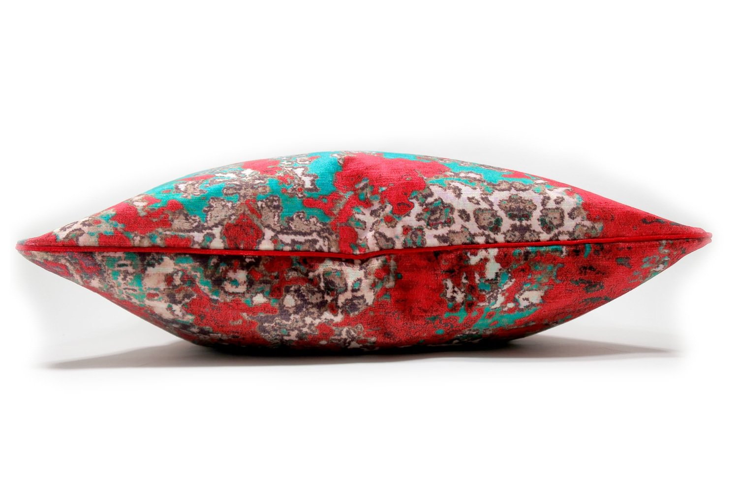 The Shade Carpet レッドベルベットクッションカバー 50×50cm - HOUSE OF JAPAN Shop