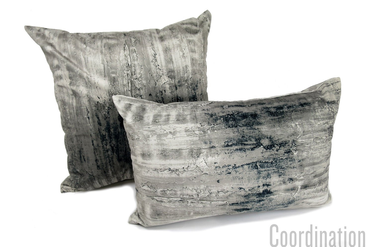 The Shadow Velvet クッション グレーシェード 45×30cm 中材付 - HOUSE OF JAPAN Shop