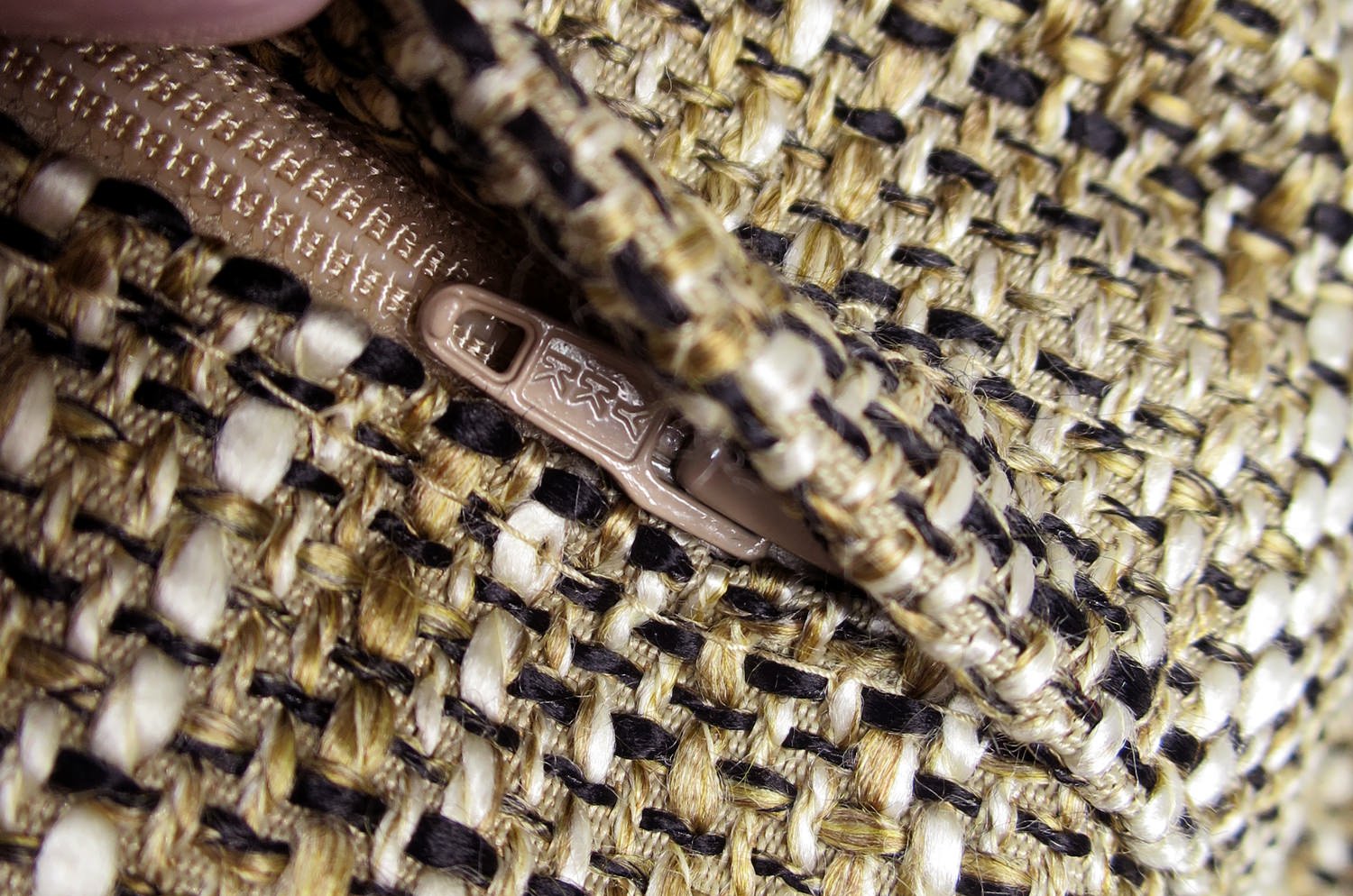 The Shaggy シャギーフリンジクッションカバー ブラウン×ブラックミックス 45(49)×45(49)cm - HOUSE OF JAPAN Shop