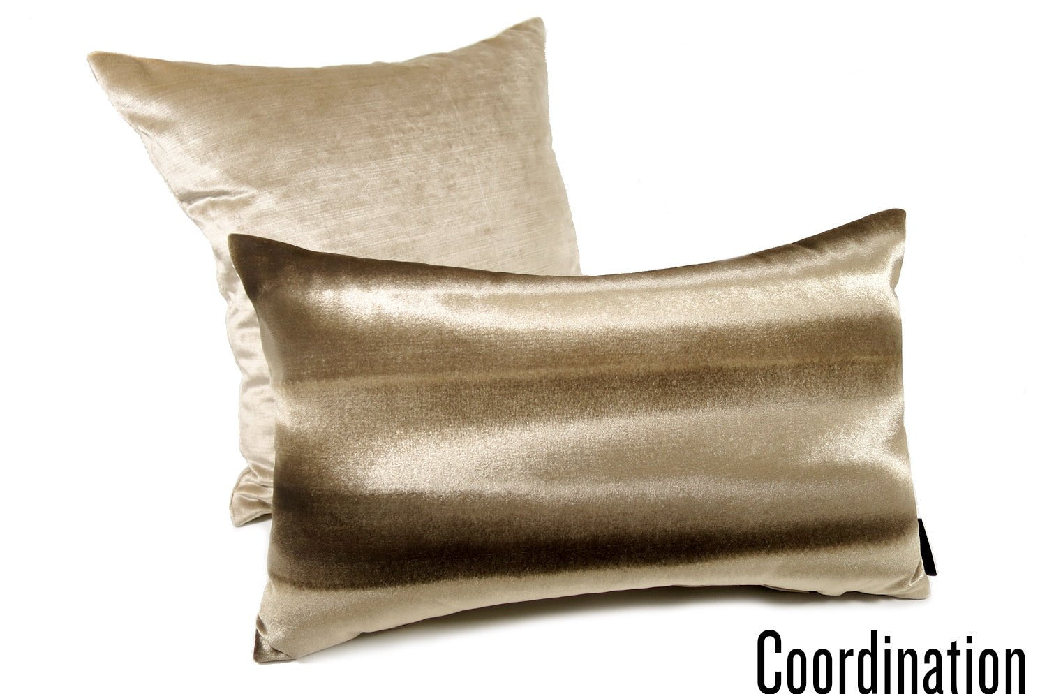 The Shiny Velvet Stripe シャイニーベルベットストライプクッション ブラウン 50×30cm 中材付 - HOUSE OF JAPAN Shop