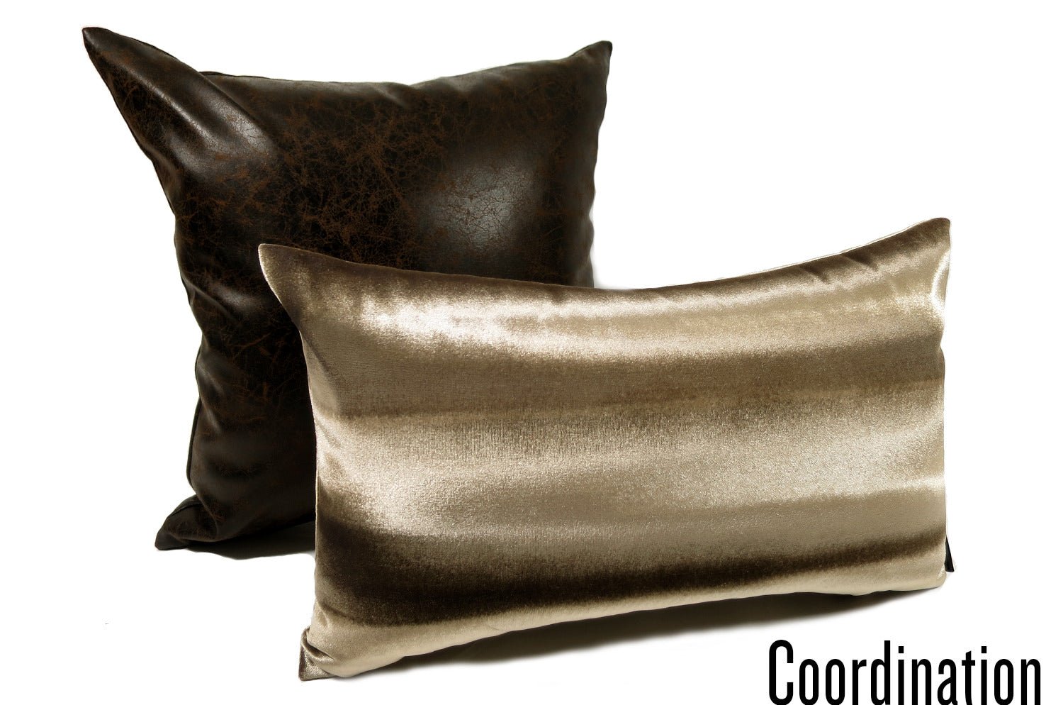 The Shiny Velvet Stripe シャイニーベルベットストライプクッション ブラウン 50×30cm 中材付 - HOUSE OF JAPAN Shop