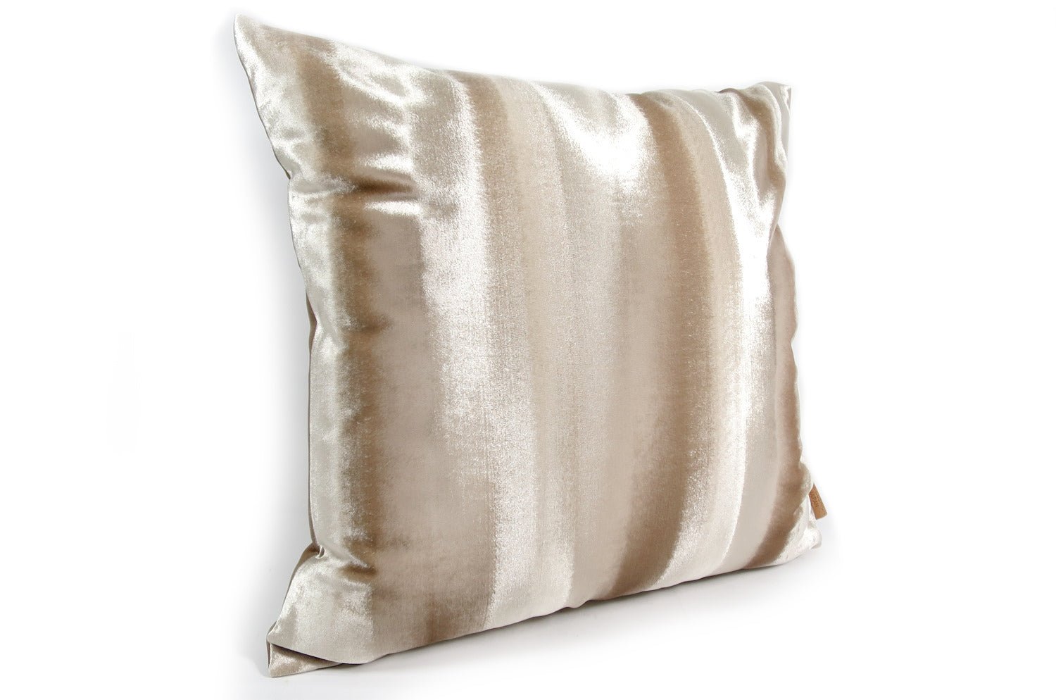 The Shiny Velvet Stripe シャイニーベルベットストライプクッションカバー ベージュ 50×50cm - HOUSE OF JAPAN Shop