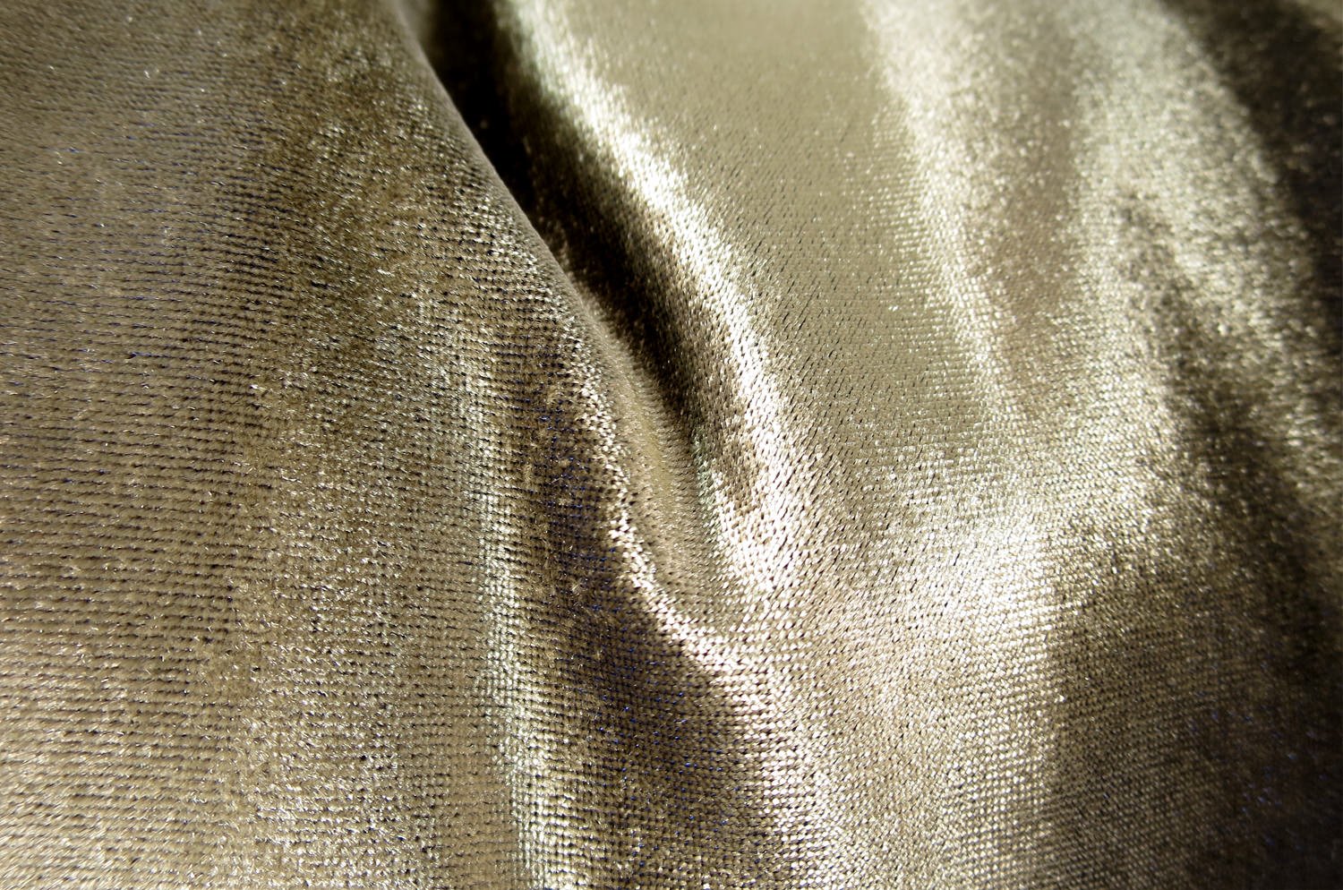 The Shiny Velvet Stripe シャイニーベルベットストライプクッションカバー ブラウンゴールド 50×50cm - HOUSE OF JAPAN Shop