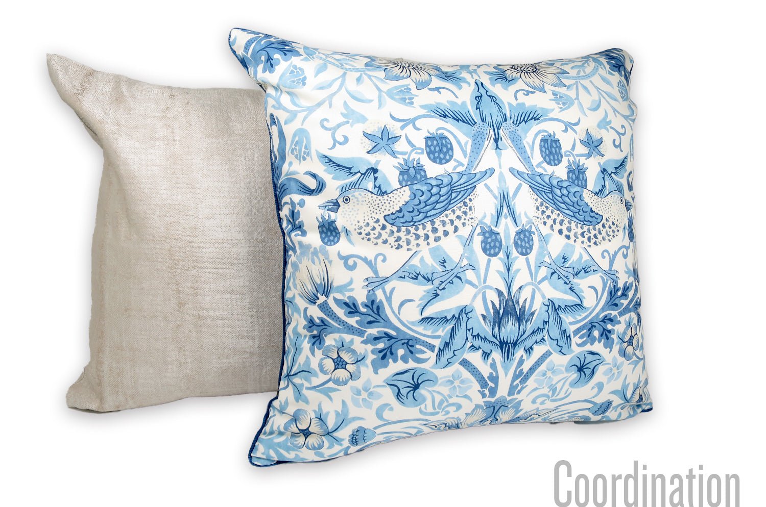 The Simply Strawberry Thief ウィリアムモリス いちご泥棒 クッションカバー(ブルー) 45×45cm - HOUSE OF JAPAN Shop