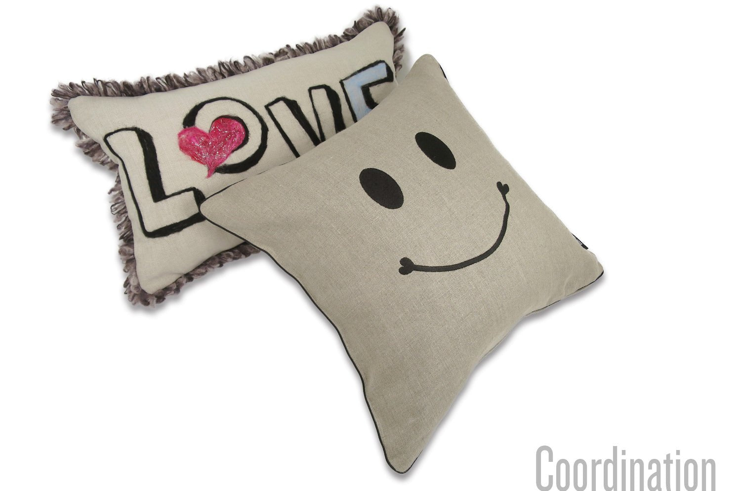 The Smile ナチュラルリネン スマイル『ニコフェイス®』刺繍 クッションカバー 40×40cm - HOUSE OF JAPAN Shop