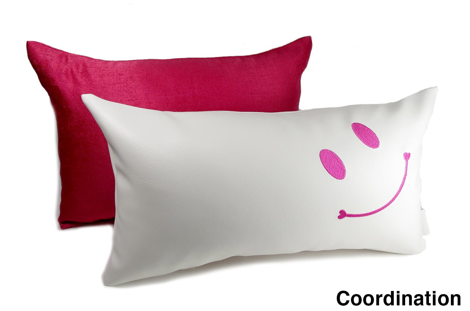 The Smile スマイル ピンク刺繍『ニコフェイス®』クッション ホワイト 45×25cm 中材付 - HOUSE OF JAPAN Shop