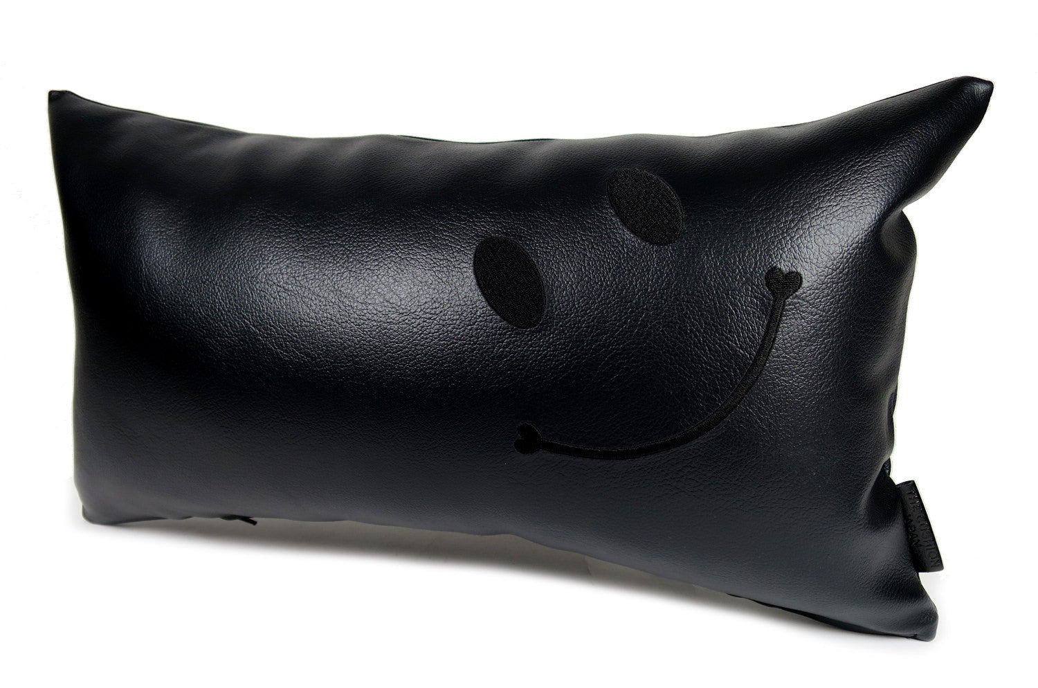 The Smile スマイル ブラック刺繍『ニコフェイス®』クッション ブラック 45×25cm 中材付 - HOUSE OF JAPAN Shop