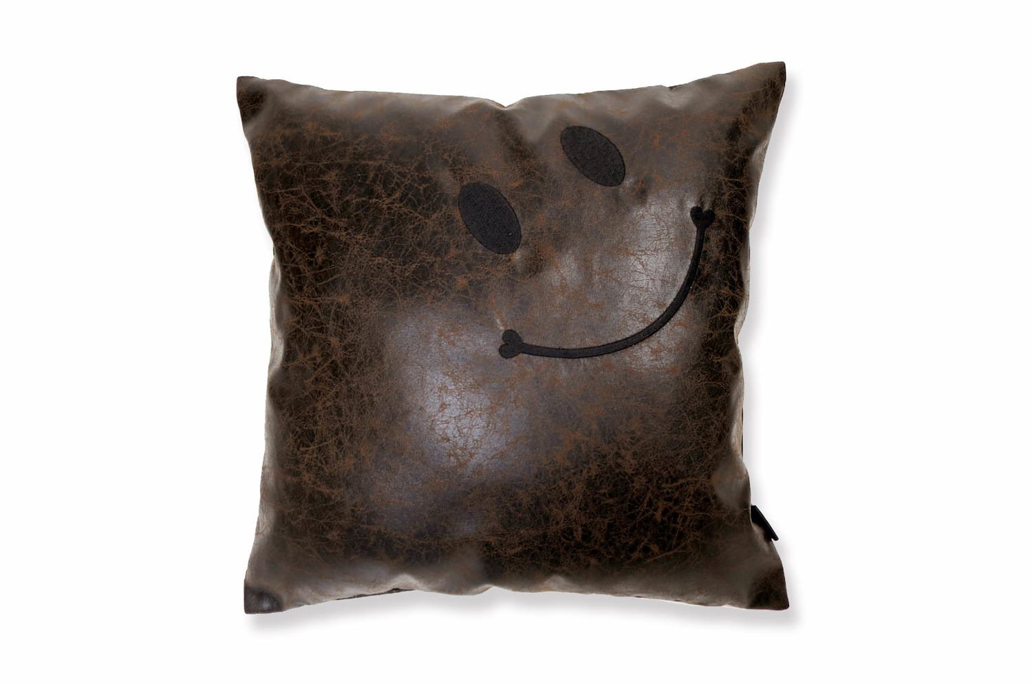 The Smile スマイル キュートブラックスマイル 『ニコフェイス®』刺繍クッションカバー ヴィンテージテイストブラウン 45×45cm - HOUSE OF JAPAN Shop