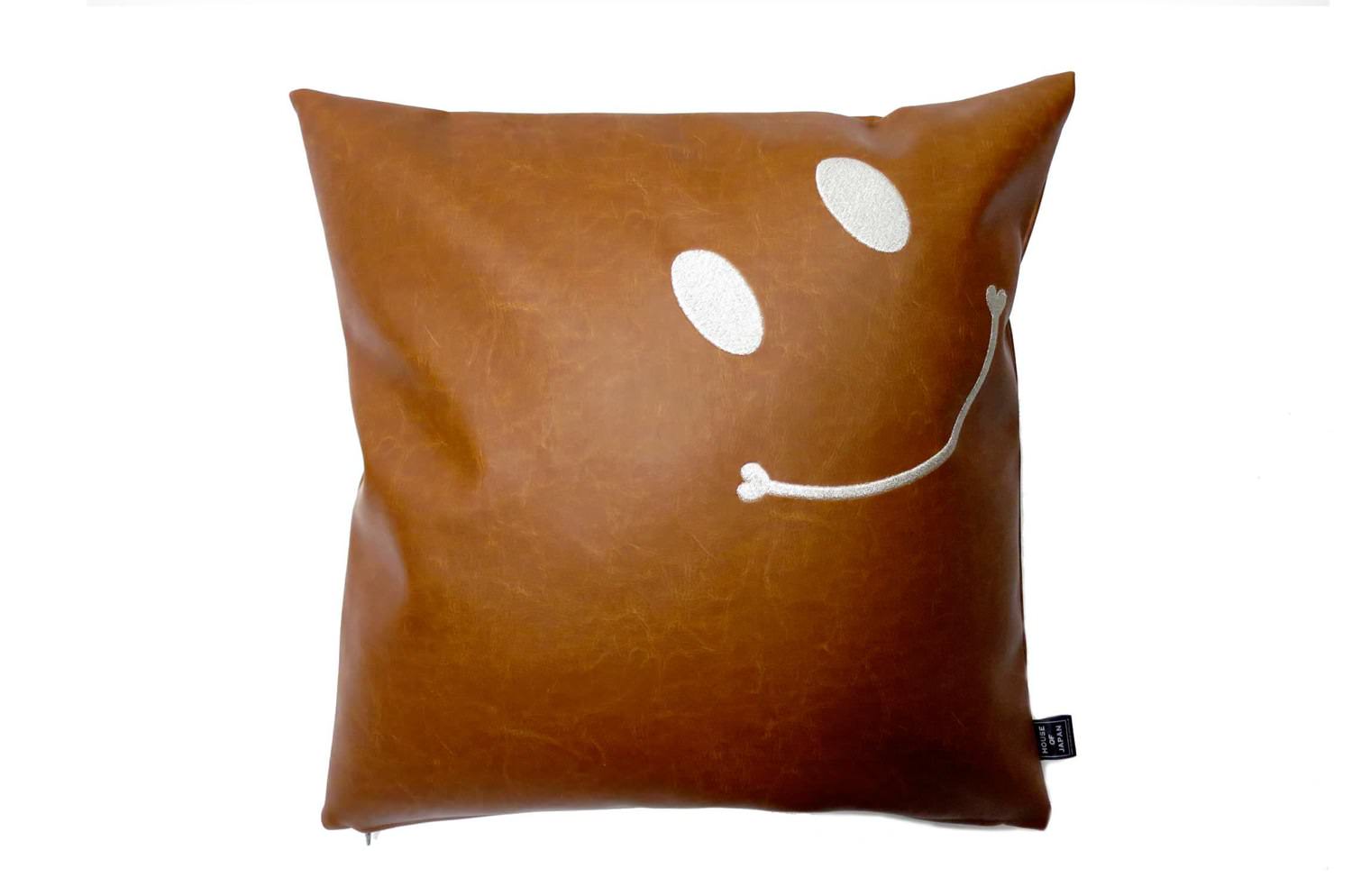 The Smile スマイル キュートシルバースマイル 『ニコフェイス®』刺繍クッションカバー インポートライトブラウン 45×45cm - HOUSE OF JAPAN Shop