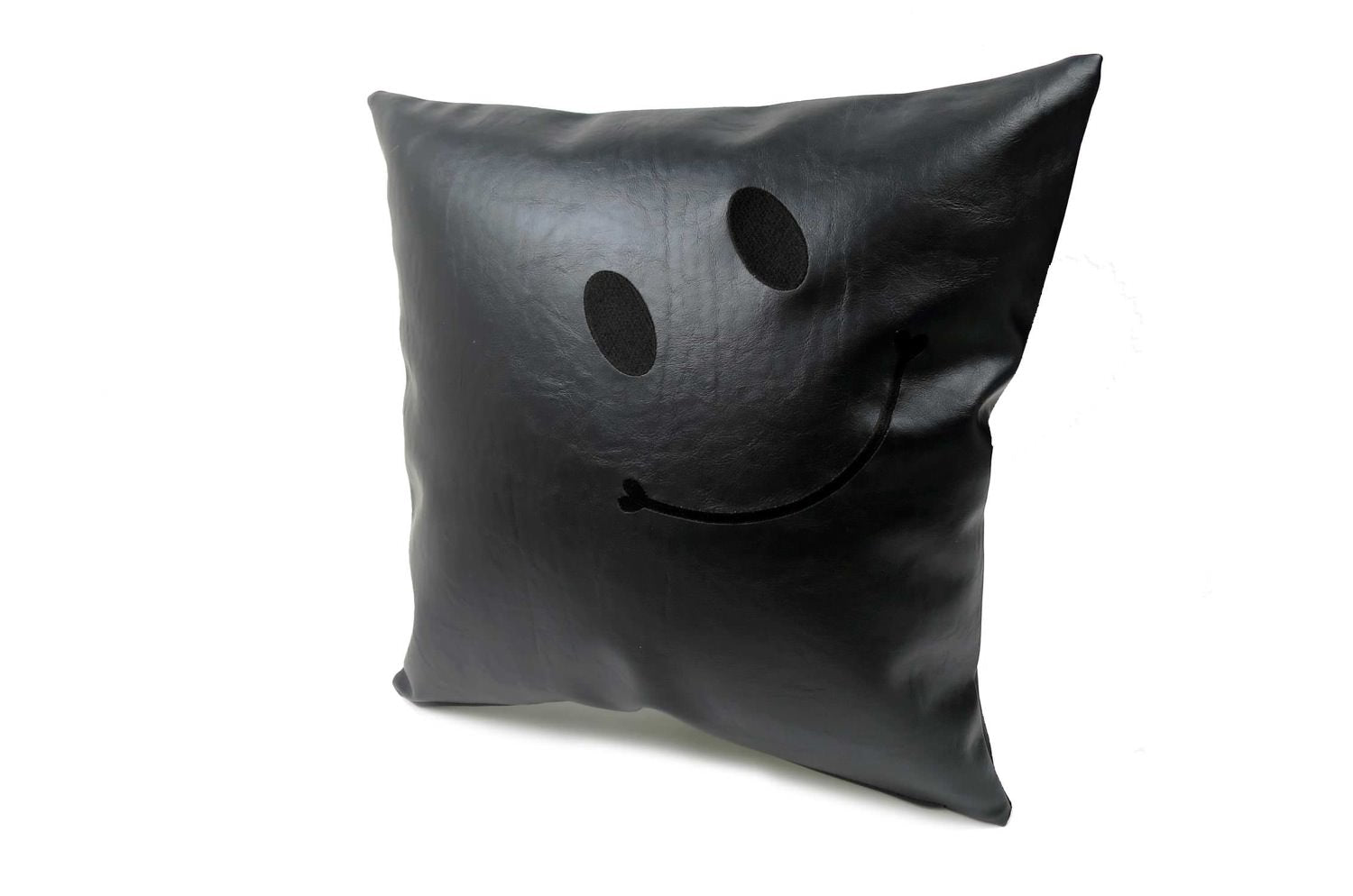 The Smile スマイル キュートブラックスマイル 『ニコフェイス®』刺繍クッションカバー ブラック 45×45cm - HOUSE OF JAPAN Shop
