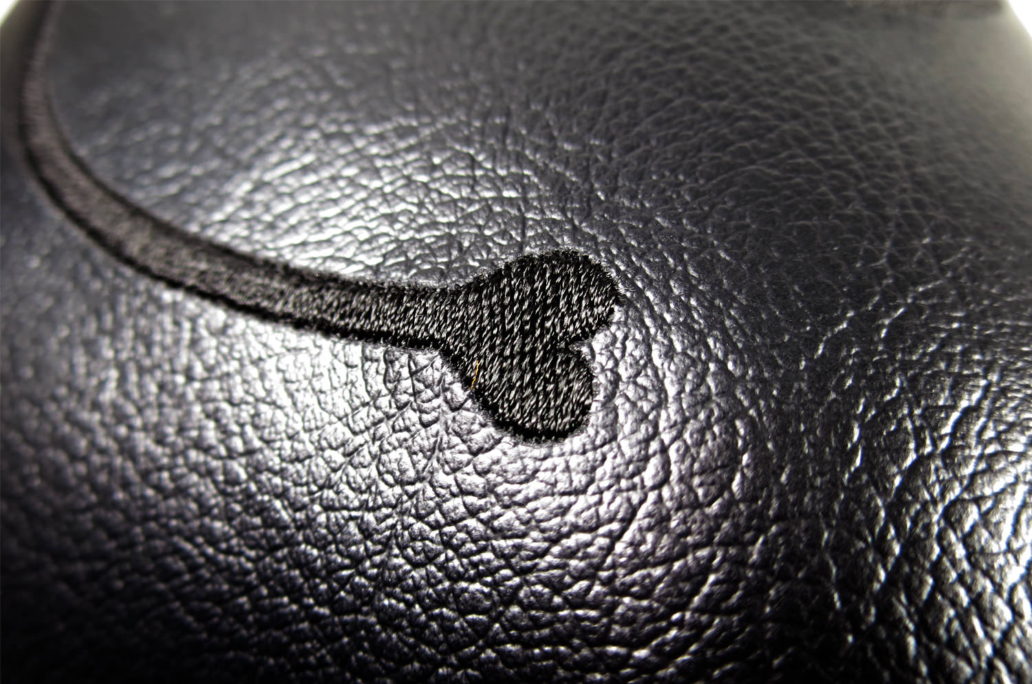 The Smile スマイル Work&Study クッションセット ブラック刺繍『ニコフェイス®』中材付 - HOUSE OF JAPAN Shop