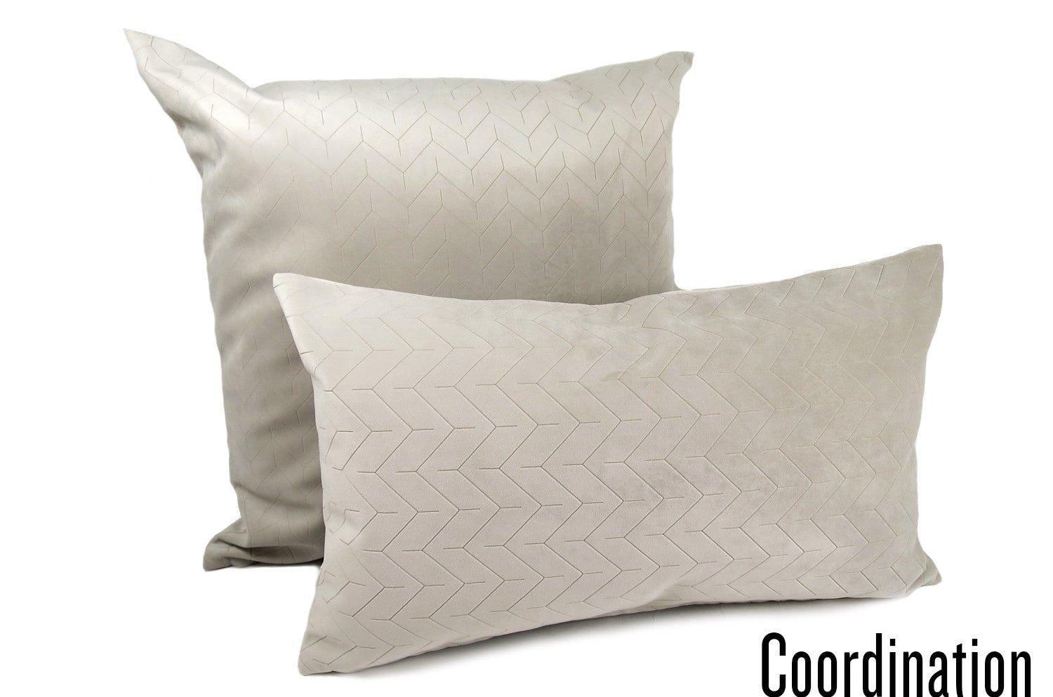 The Smoky White スペイン製起毛スエード調横長クッション スモーキーホワイト 50×30cm 中材付 - HOUSE OF JAPAN Shop