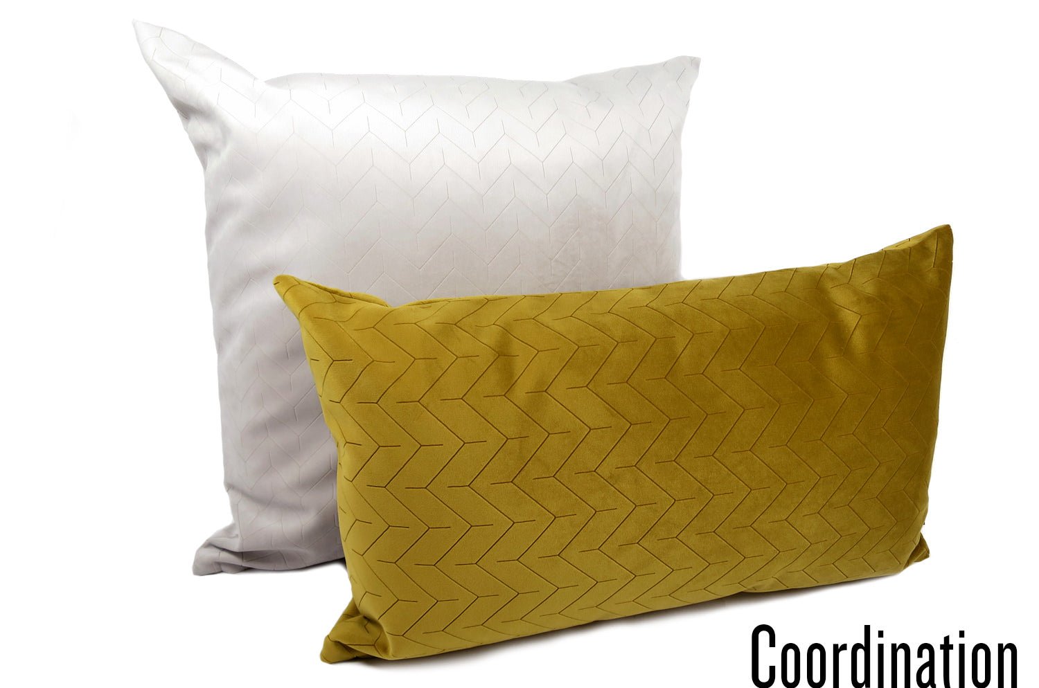 The Smoky Whiteスペイン製起毛スエード調クッションカバー スモーキーホワイト 50×50cm - HOUSE OF JAPAN Shop