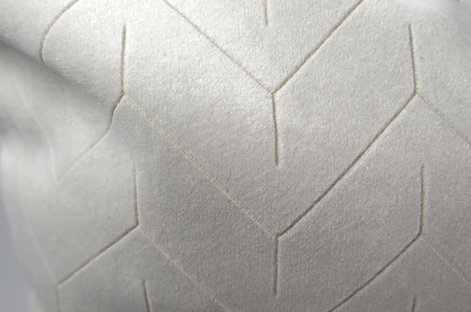 The Smoky Whiteスペイン製起毛スエード調クッションカバー スモーキーホワイト 50×50cm - HOUSE OF JAPAN Shop