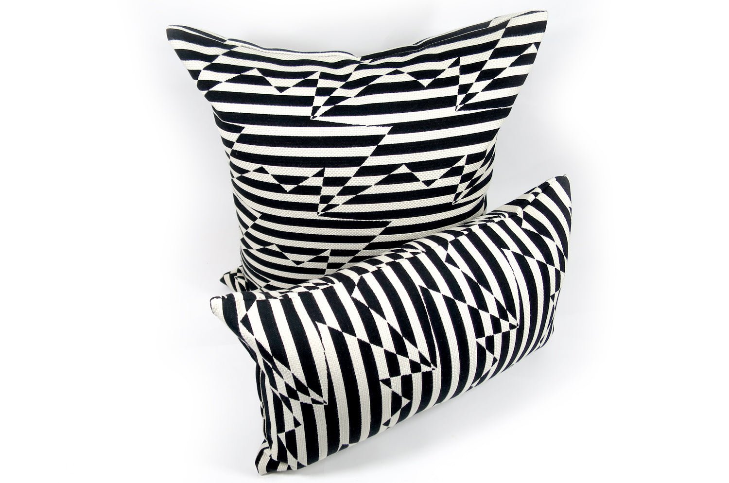 Stripey ZigZag Bird Monochrome cushion ELEY KISHIMOTO(イーリー キシモト)fabric クッション 50×30cm 中材付 - HOUSE OF JAPAN Shop