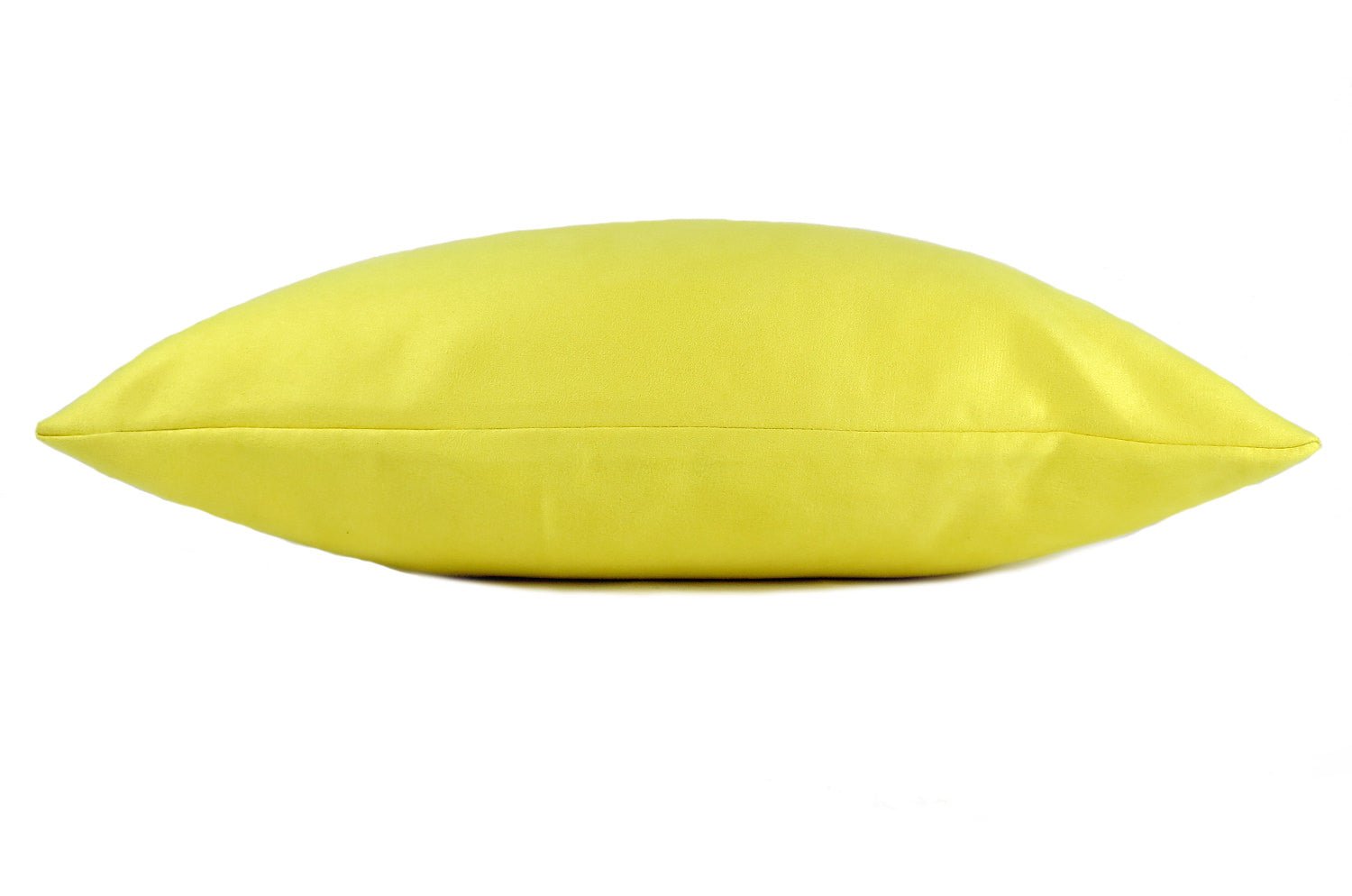 The Sueback スペイン製シャイニースエードクッション (トゥインクルレモン) 45×30cm 中材付 - HOUSE OF JAPAN Shop