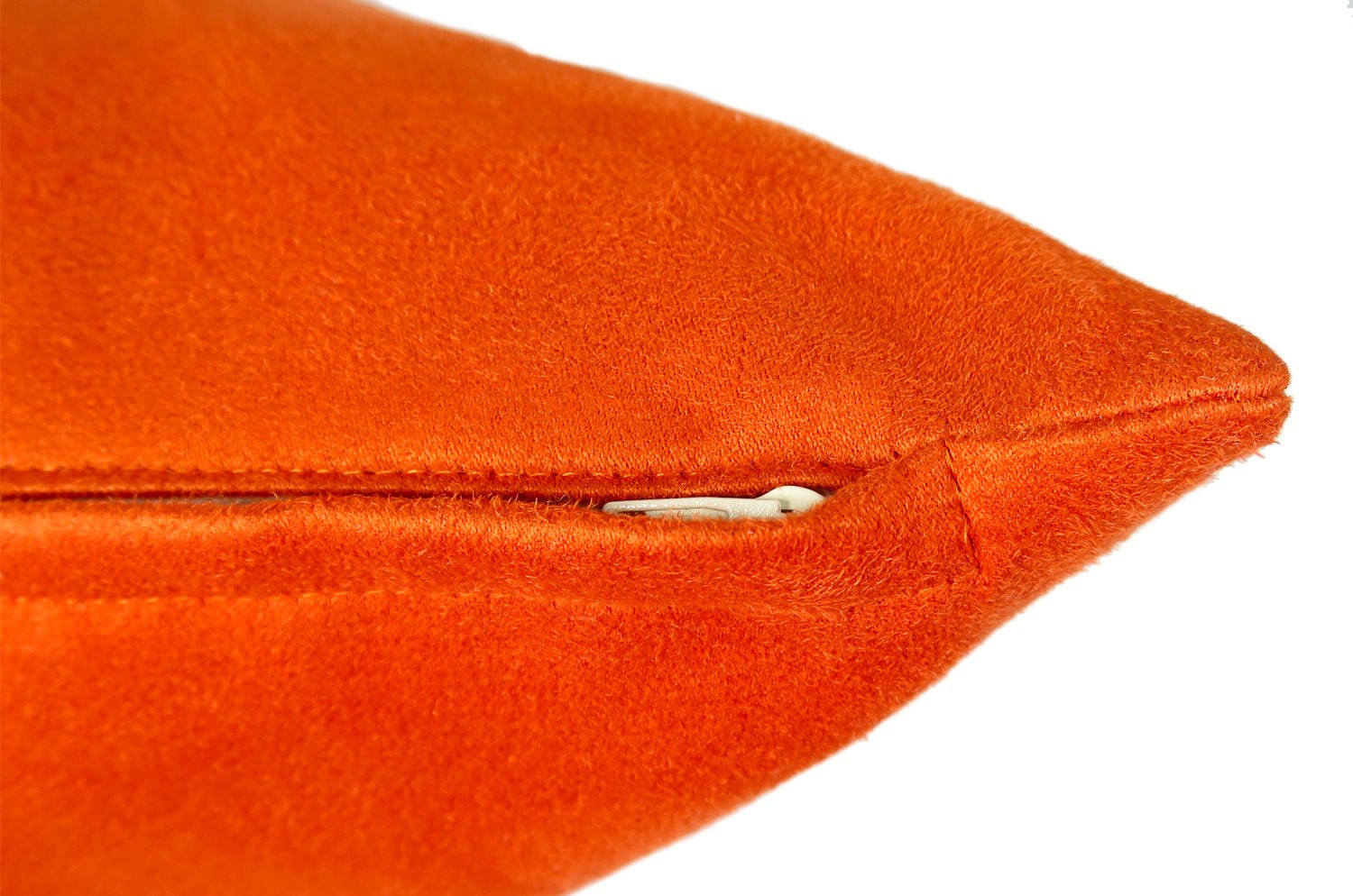 The Sueback スペイン製フェイクスエード クッション (キャロット) 45×30cm 中材付 - HOUSE OF JAPAN Shop