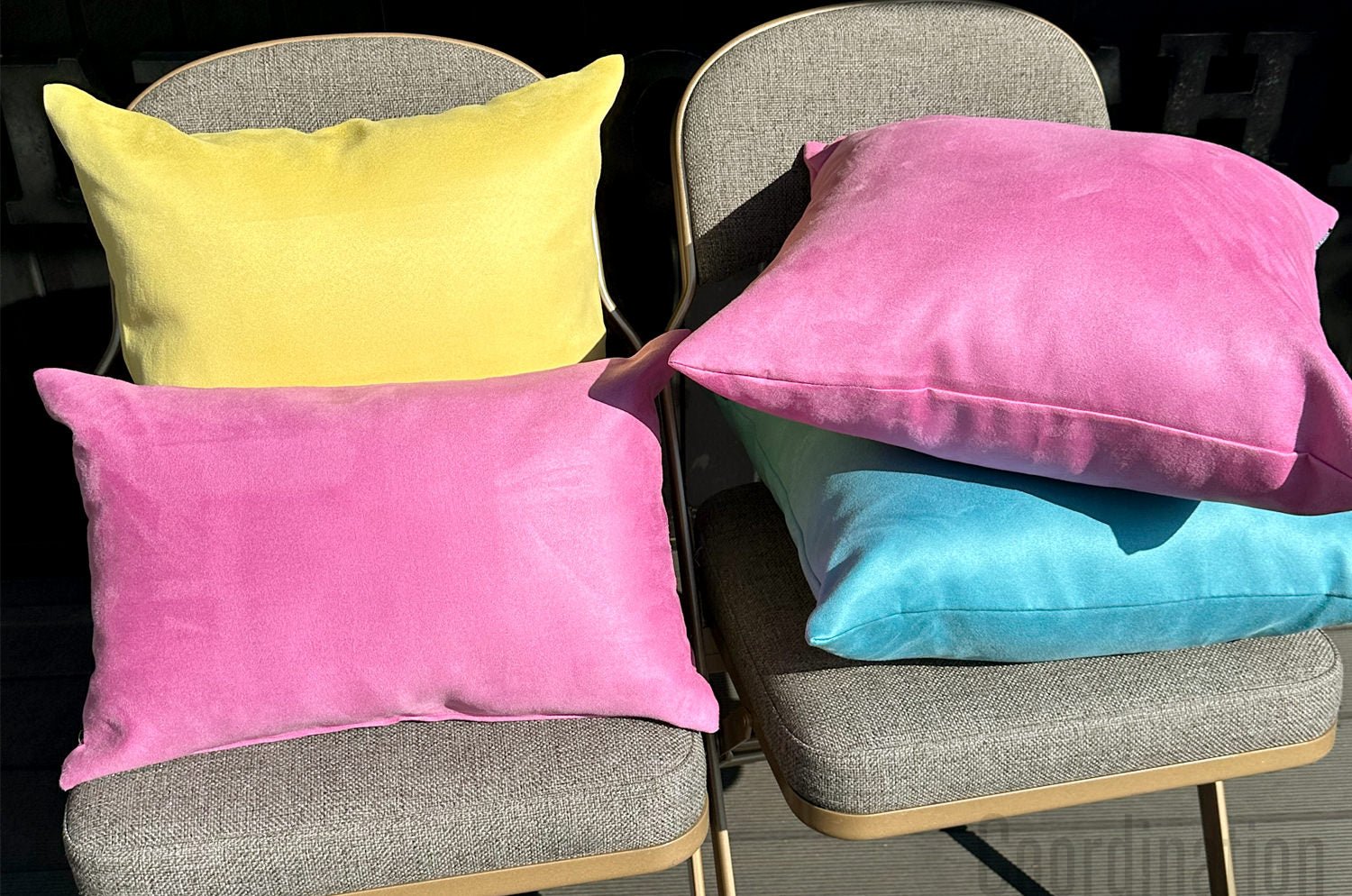 The Sueback スペイン製フェイクスエード クッション (ローズピンク) 45×30cm 中材付 - HOUSE OF JAPAN Shop