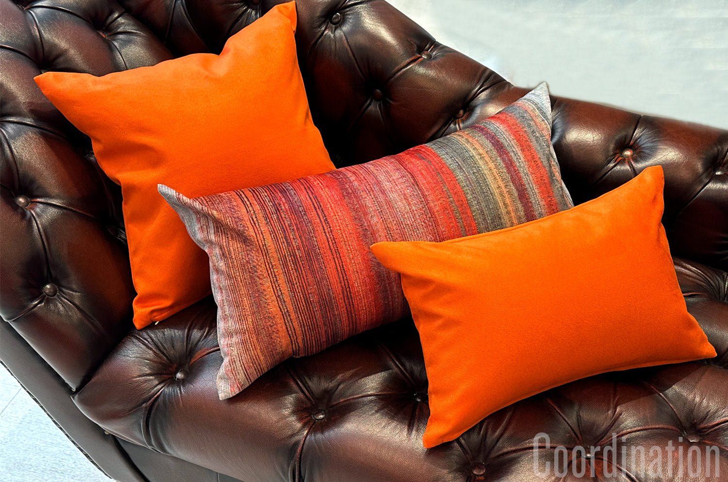 The Sueback スペイン製フェイクスエード クッションカバー (キャロット) 45×45cm - HOUSE OF JAPAN Shop