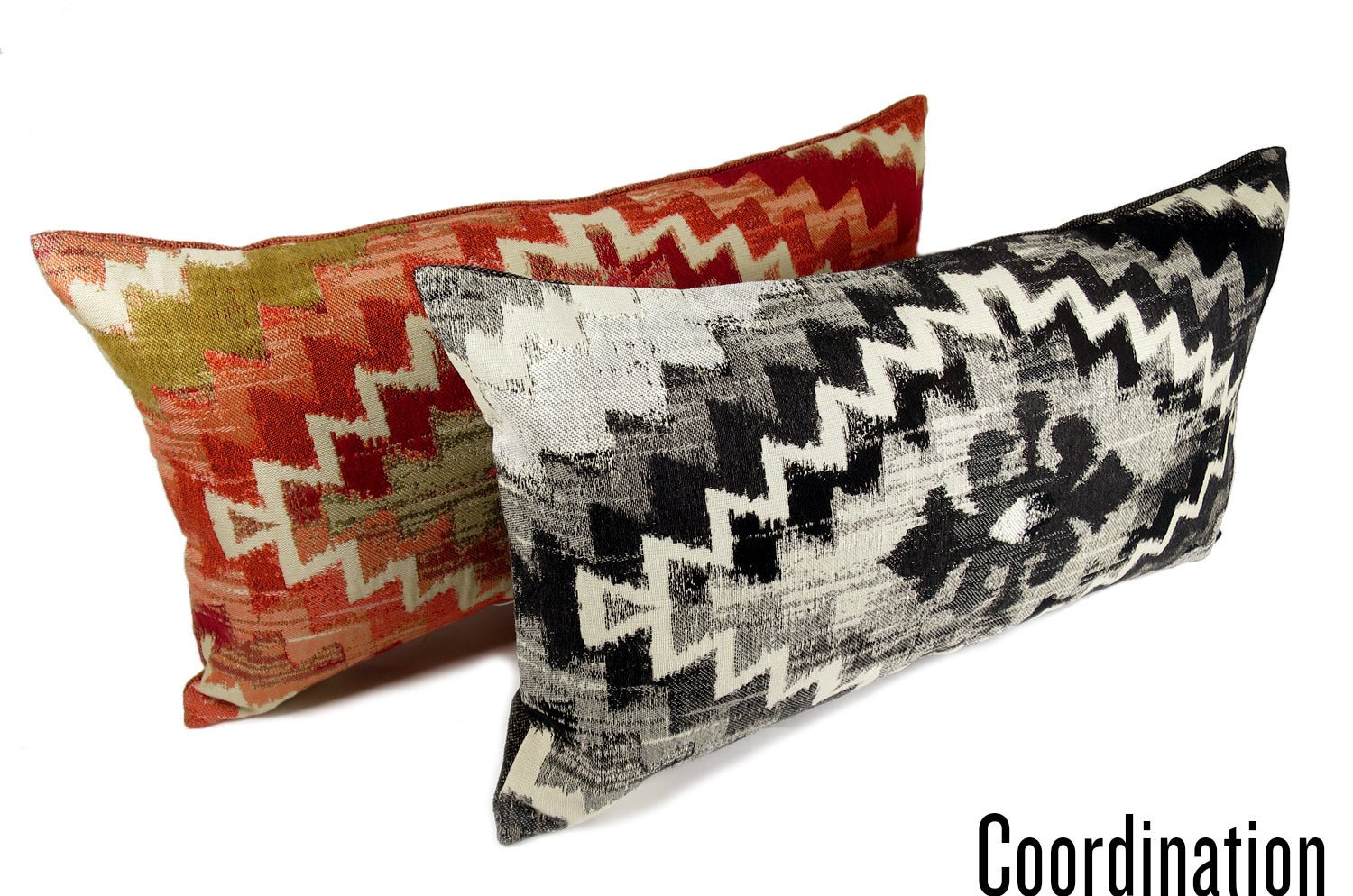 The Swaffer Nomad ノマド クッション BlackWhite 58×32cm 中材付 - HOUSE OF JAPAN Shop