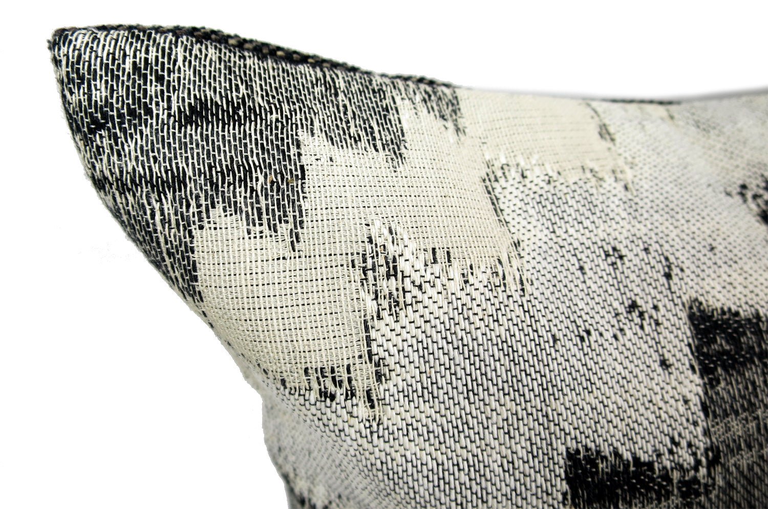 The Swaffer Nomad ノマド クッション BlackWhite 58×32cm 中材付 - HOUSE OF JAPAN Shop