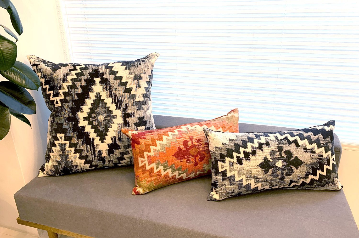 The Swaffer Nomad ノマド ビッグクッション BlackWhite 65×65cm 中材付 - HOUSE OF JAPAN Shop