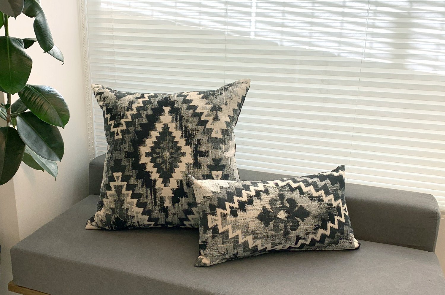 The Swaffer Nomad ノマド ビッグクッション BlackWhite 65×65cm 中材付 - HOUSE OF JAPAN Shop