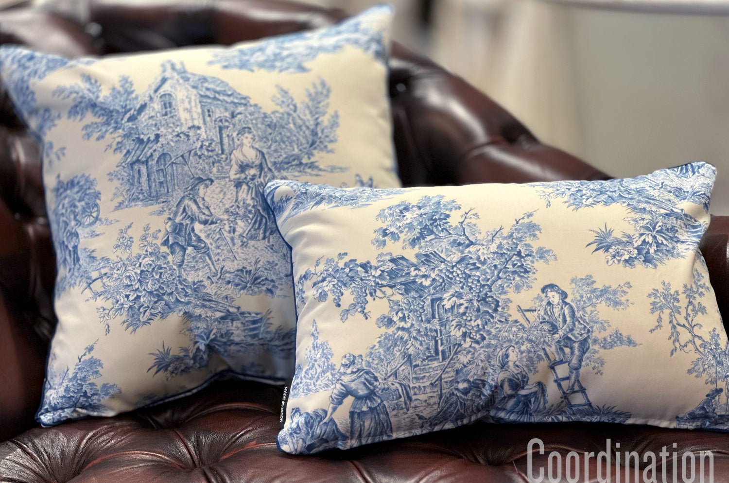 The toile de Jouy マニュエルカノヴァス トワルドジュイ 横長クッション 50×35cm 中材付 - HOUSE OF JAPAN Shop