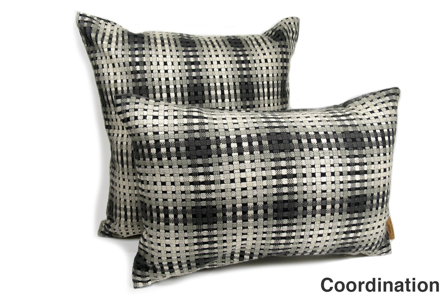 The Twiggy ツイッギー クッション ブラックシルバーチェック 45×30cm 中材付 - HOUSE OF JAPAN Shop