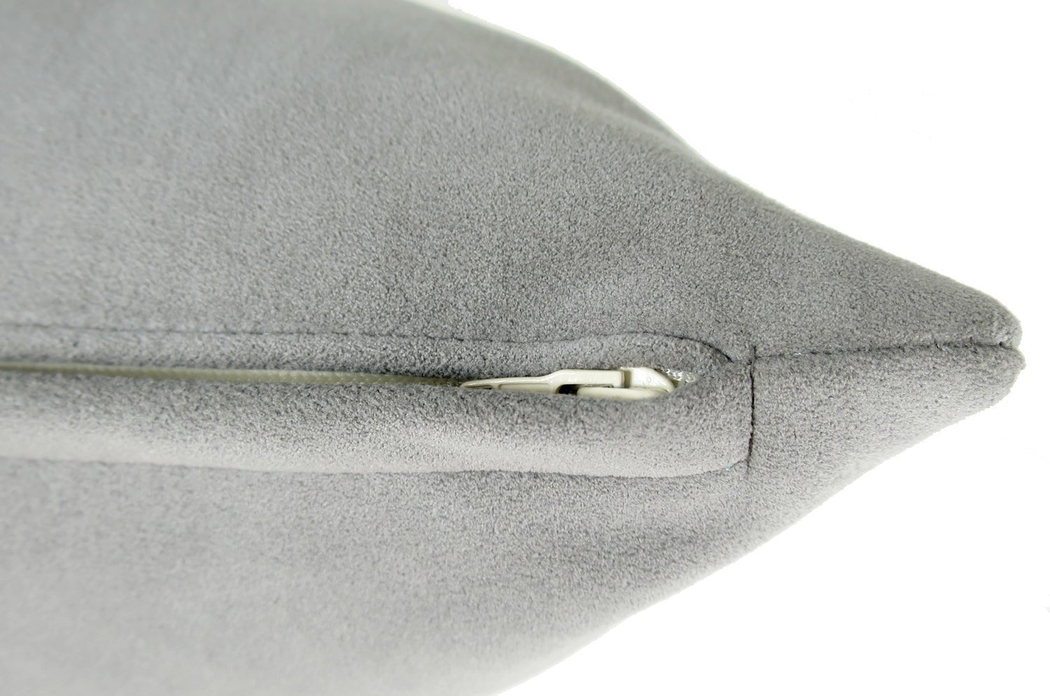 The Ultrasuede ウルトラスエード®︎HP クッションカバー (ピューター) 45×45cm - HOUSE OF JAPAN Shop