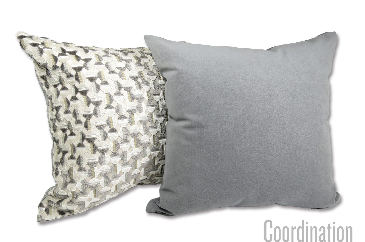 The Ultrasuede ウルトラスエード®︎HP クッションカバー (ピューター) 45×45cm - HOUSE OF JAPAN Shop