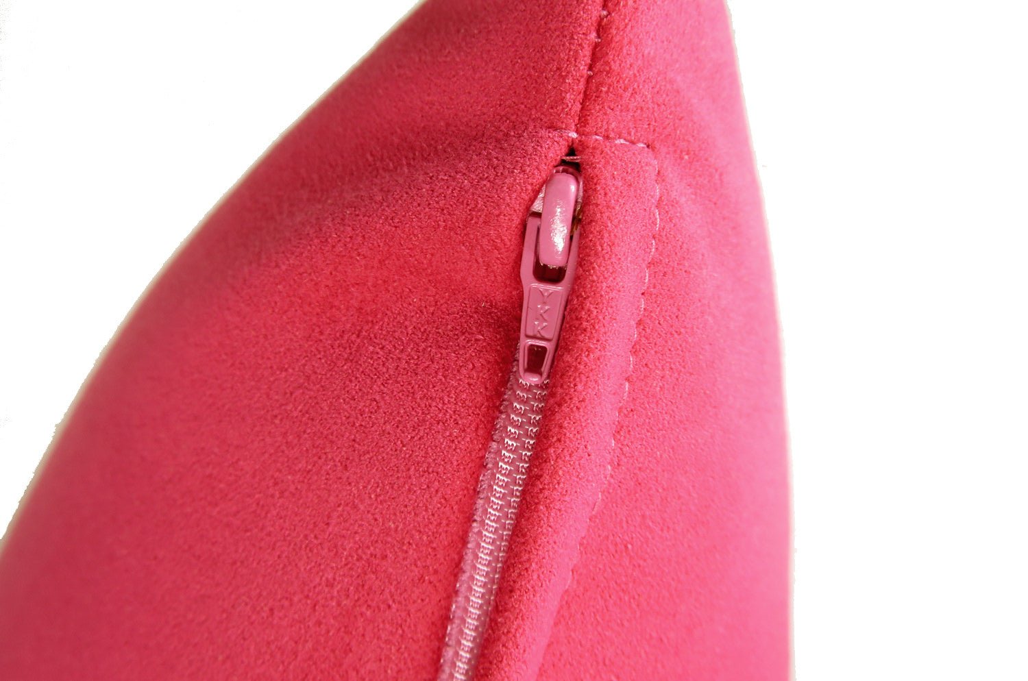 The Ultrasuede HP ウルトラスエード®︎HP クッションカバー (ホットピンク) 45×45cm - HOUSE OF JAPAN Shop