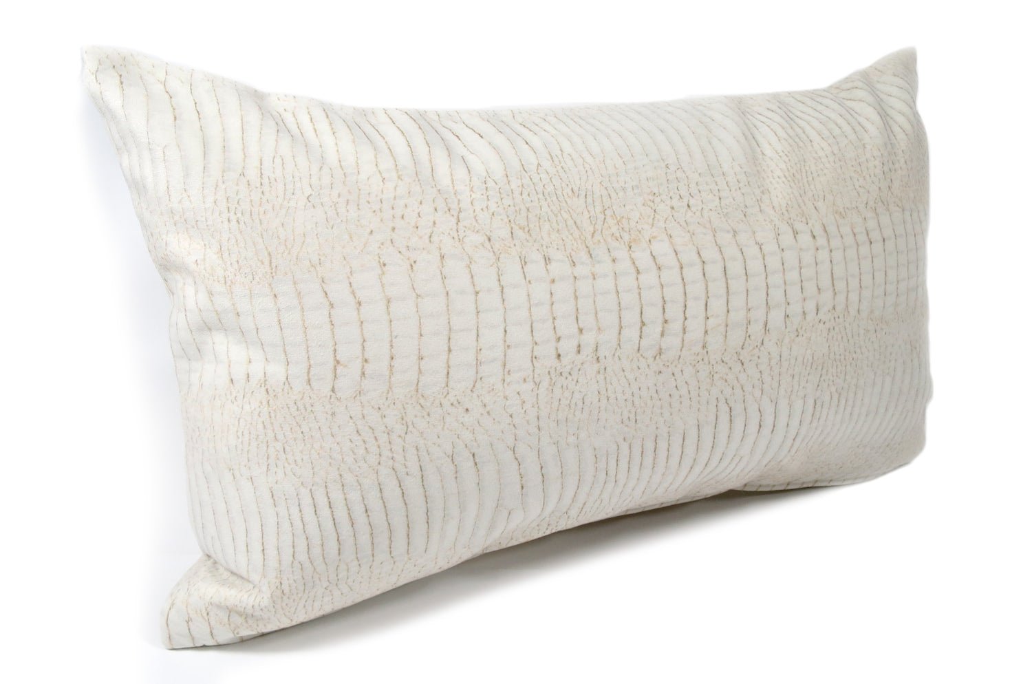 The White Crocodile スペイン製起毛スエードタッチ ホワイトクロコ柄クッション 50×30cm 中材付 - HOUSE OF JAPAN Shop