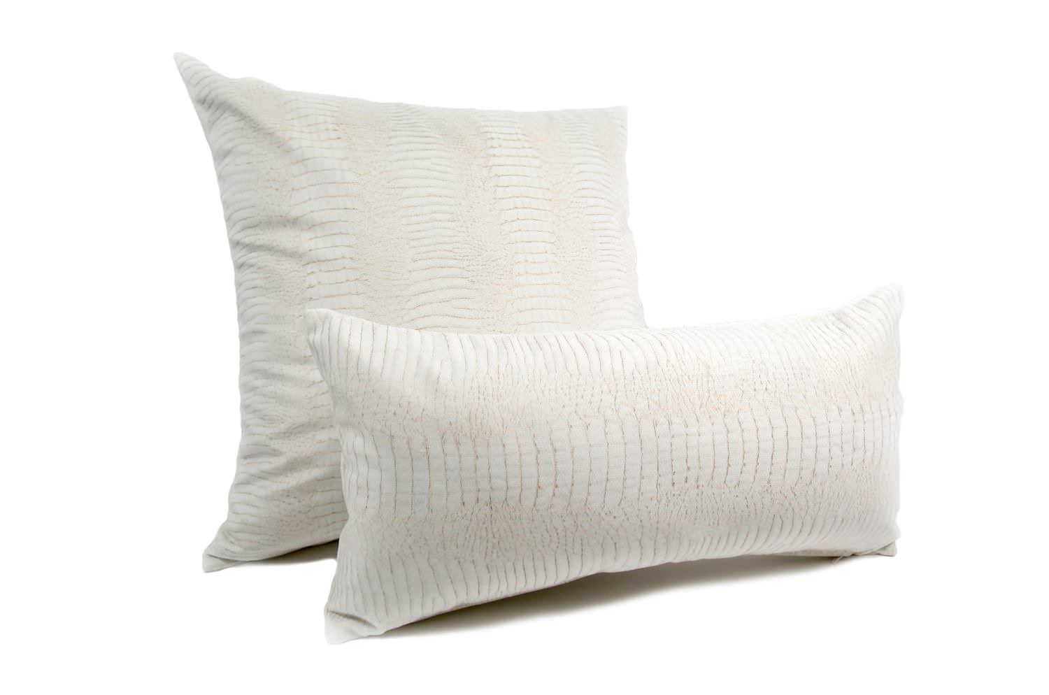 The White Crocodile スペイン製起毛スエードタッチ ホワイトクロコ柄クッションカバー 50×50cm - HOUSE OF JAPAN Shop