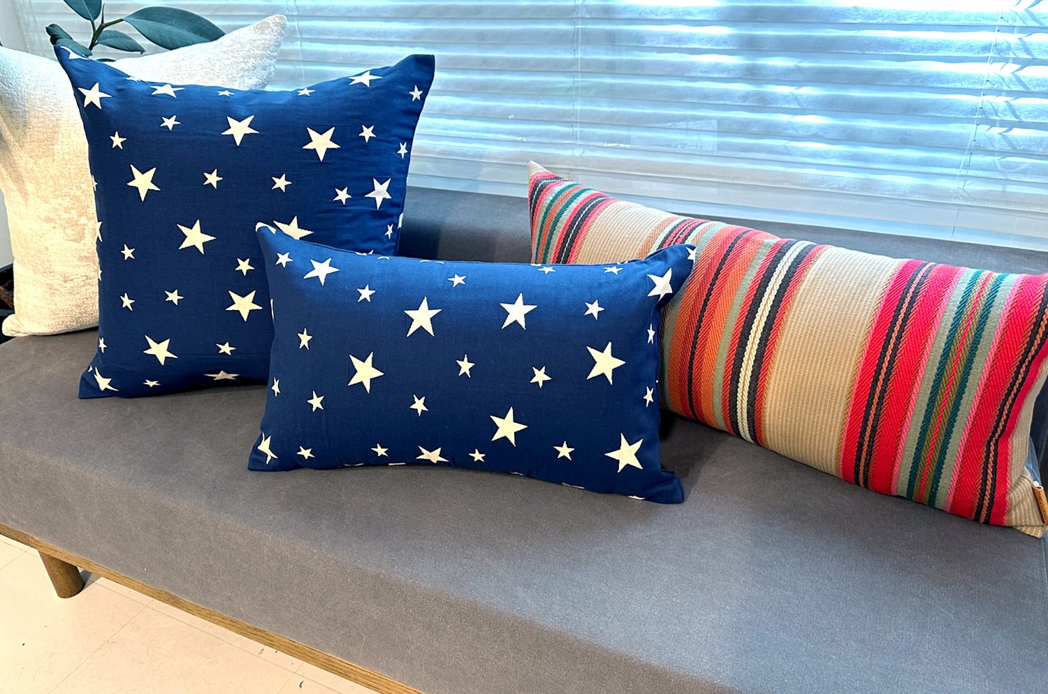 The WILLA STAR JACQUARD BLUE ラルフローレンファブリック ウィラスタージャカード クッションカバー 50×50cm - HOUSE OF JAPAN Shop