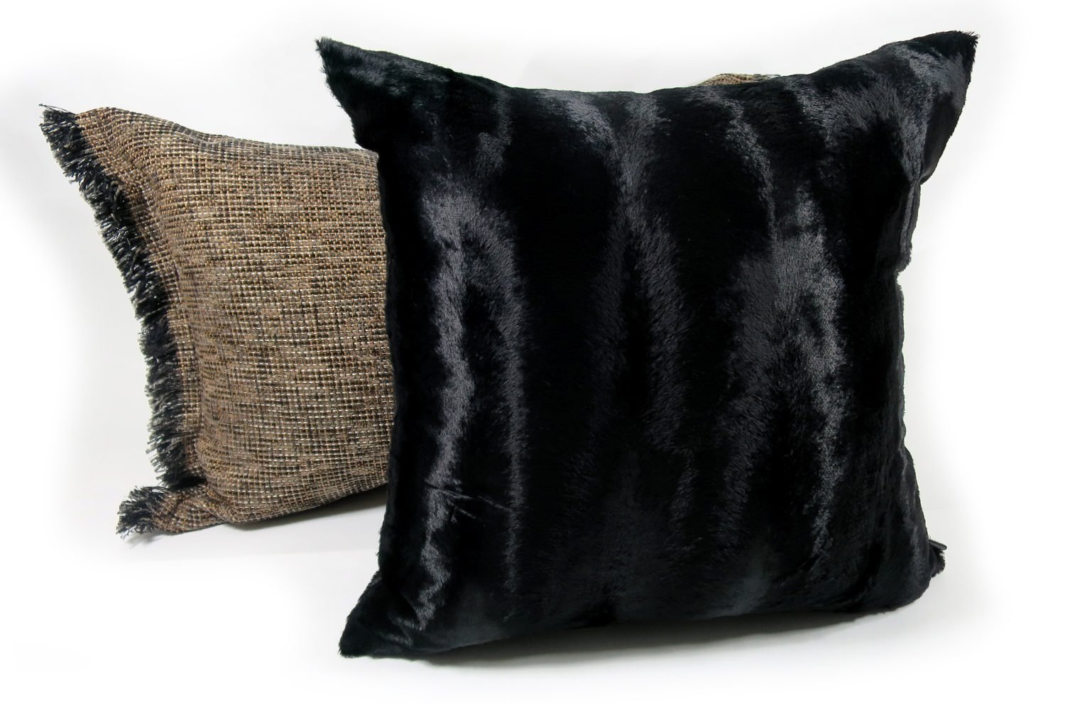 The Wolf 至極の手触りレーヨンエコファー クッションカバー (ブラック) 40×40cm - HOUSE OF JAPAN Shop