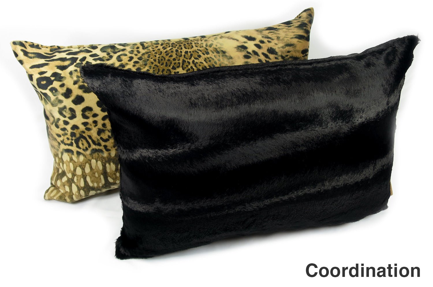 The Wolf 至極の手触りエコファークッションカバー ブラック 45×30cm 中材付 - HOUSE OF JAPAN Shop