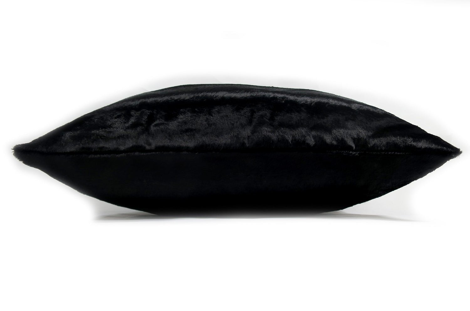 The Wolf 至極の手触りエコファークッションカバー ブラック 50×35cm 中材付 - HOUSE OF JAPAN Shop
